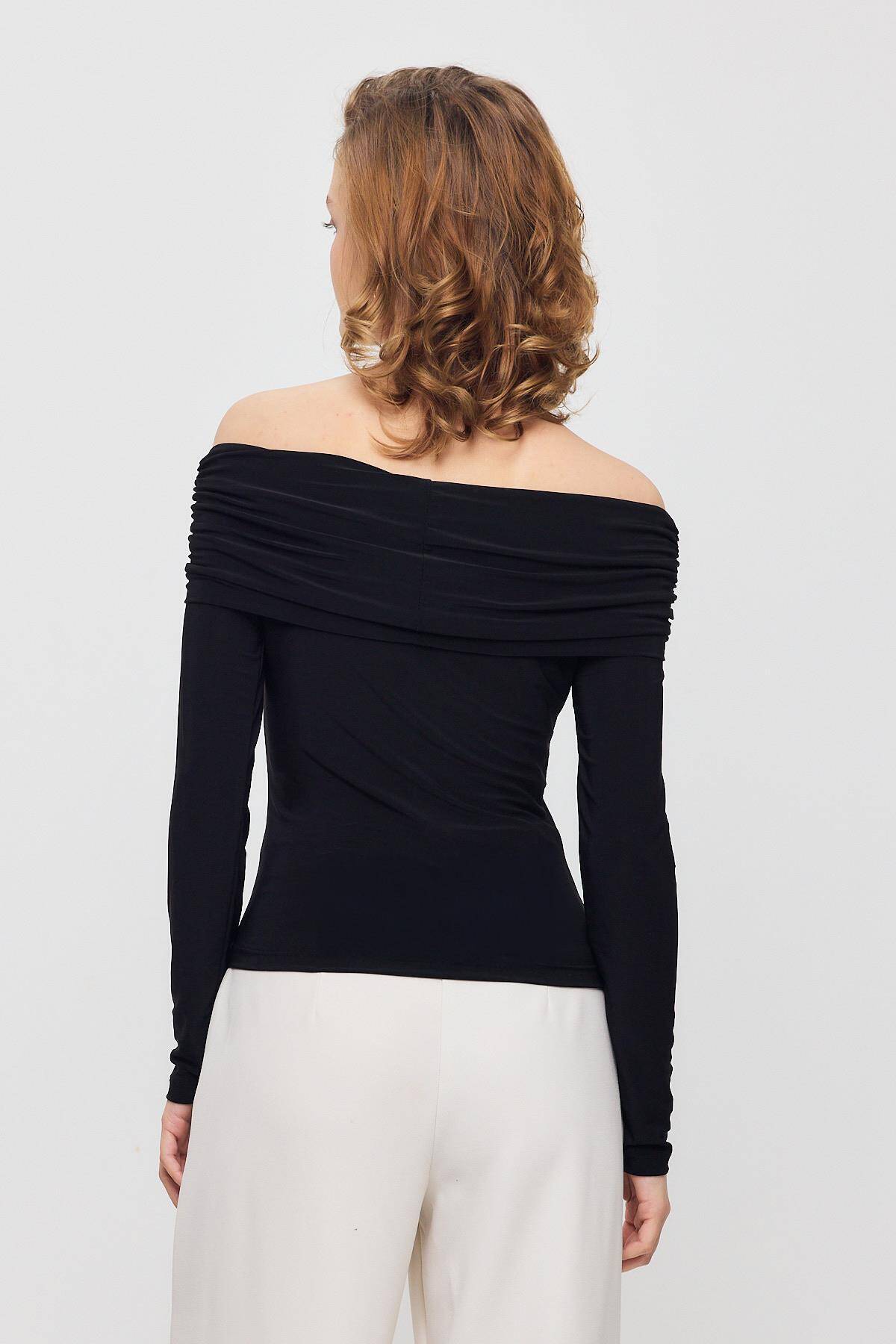 12222 Madonna Yaka Büzgülü Bluz Siyah - 5