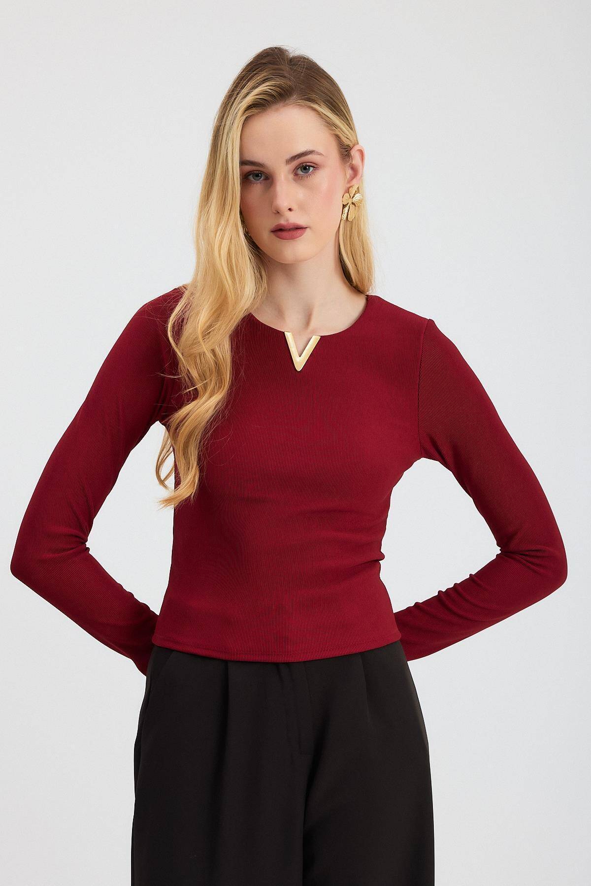 13084 Yaka V Demir Bluz Bordo - 1