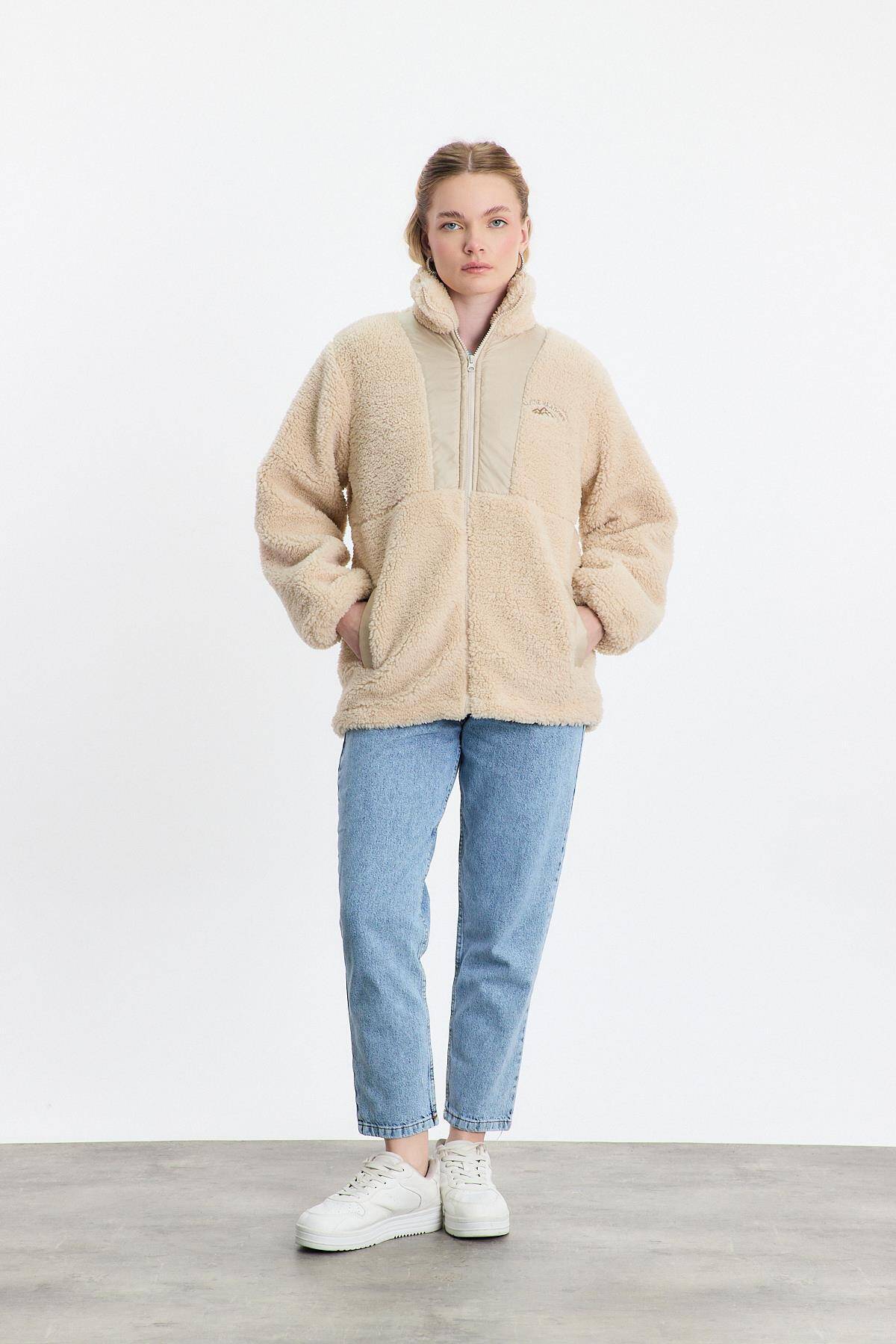 18887 Nakış Detay Cepli Welsoft Hırka Taş - Stilay