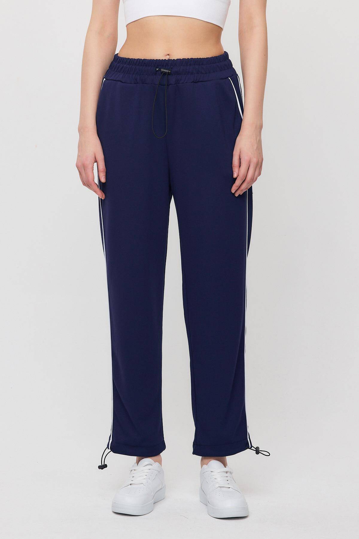 2009 Ara Biye Detay Eşofman Laci-Beyaz - Stilay