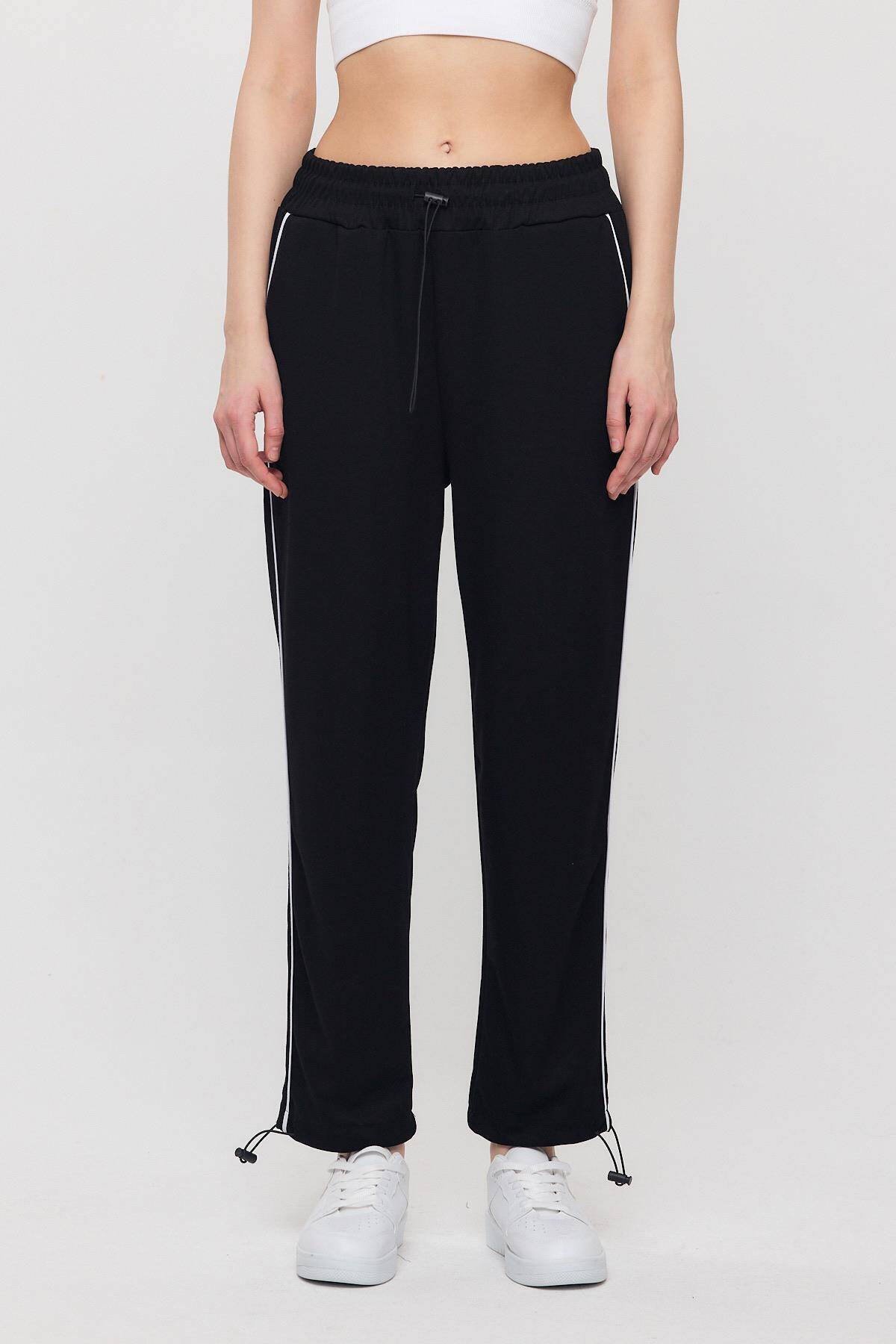 2009 Ara Biye Detay Eşofman Siyah-Beyaz - Stilay