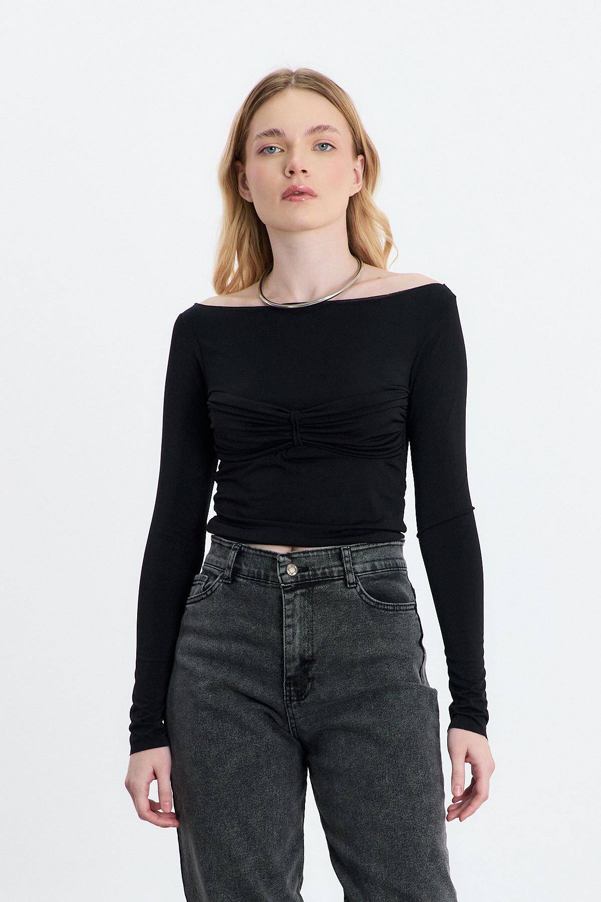 20178 Büzgü Detay Bluz Siyah - Stilay