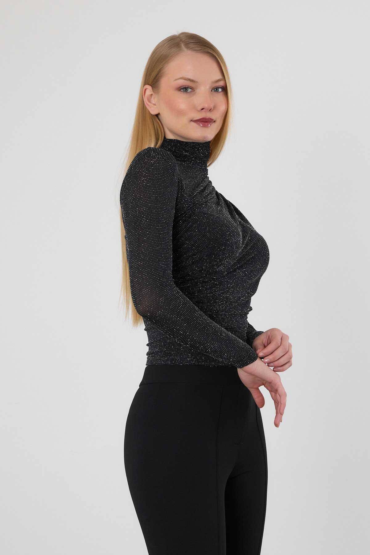 2103 Omuz Büzgü Detay Bluz Siyah - 5