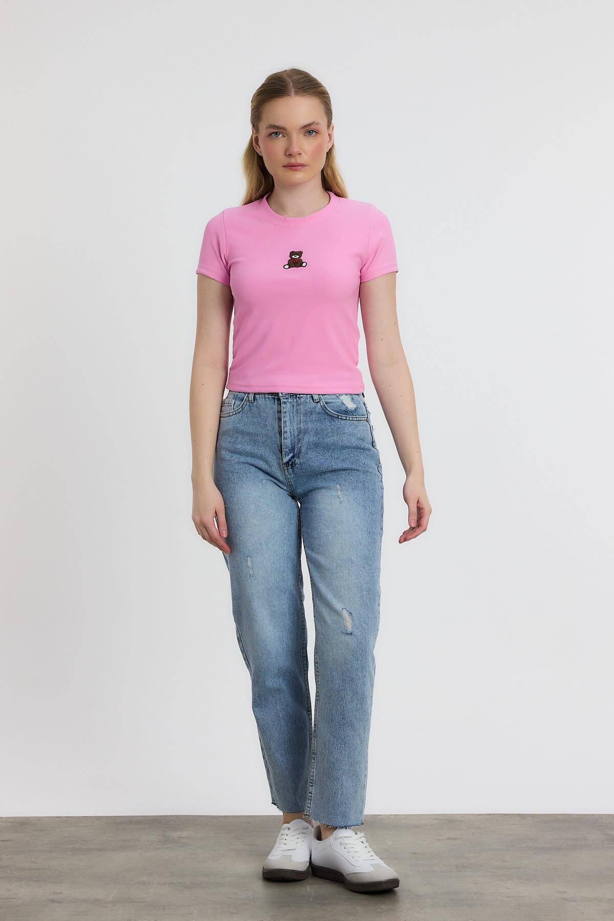 2199 Ayıcık Nakışlı Kısa Kol Bluz Pembe - Stilay