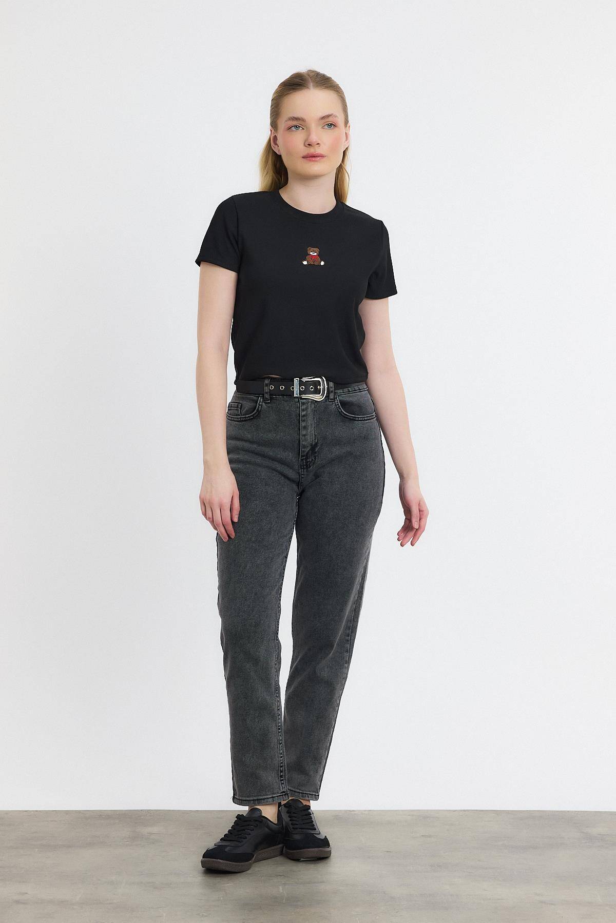 2199 Ayıcık Nakışlı Kısa Kol Bluz Siyah - Stilay