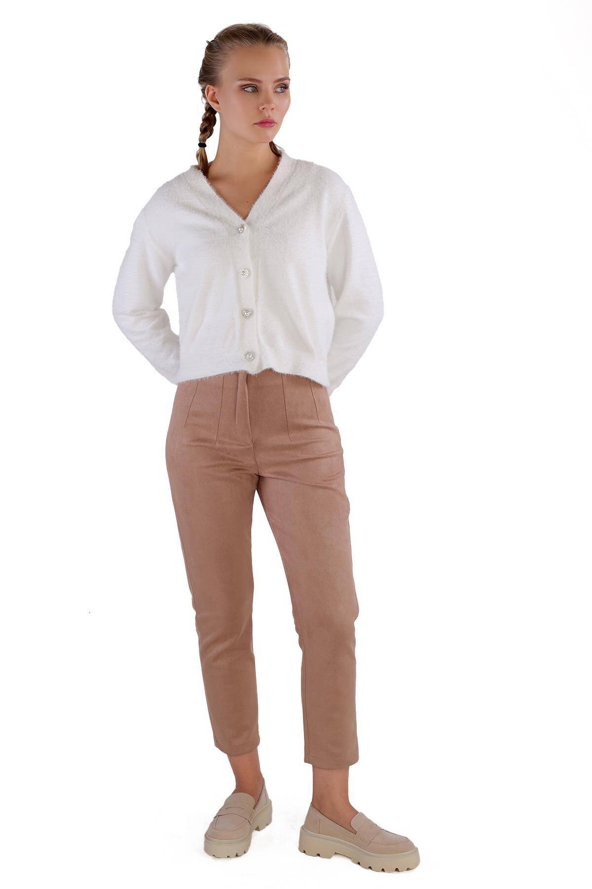 24170 Düğme Detay Sakallı Kısa Hırka Ekru - Stilay