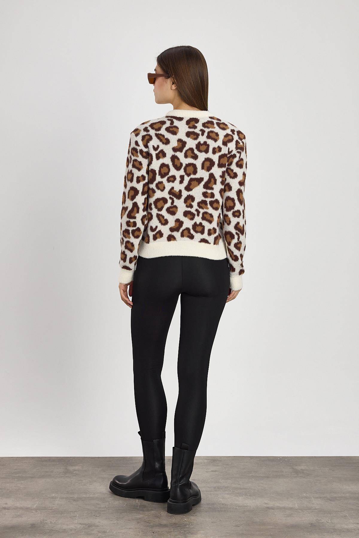 24342 Leopar Detay Triko Kazak Bej - 5