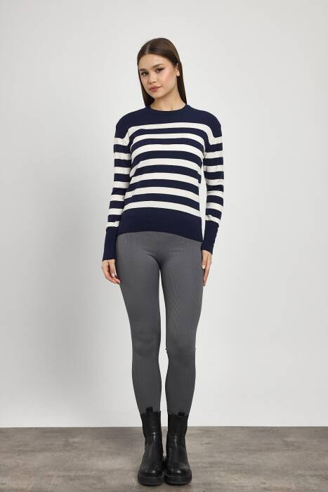 24346 Çizgili Kol Düğme Detay Kazak Laci - Stilay