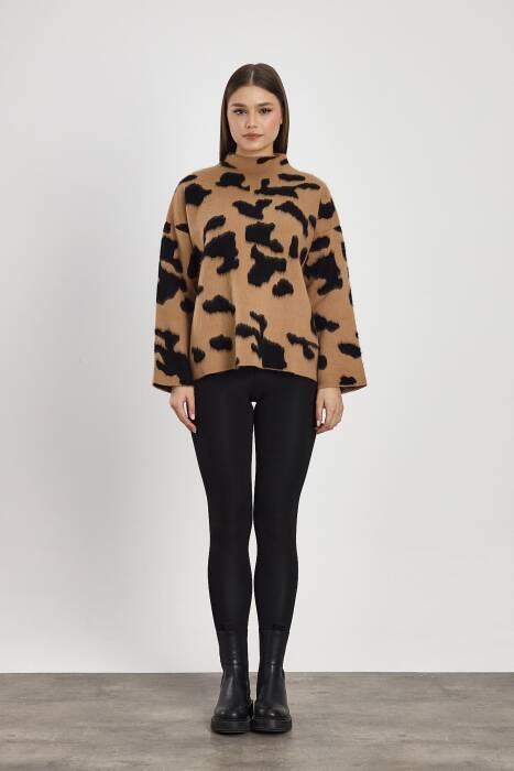 24371 Şardonlu Dik Yaka Leopar Kazak Bisküvi-Siyah - Stilay