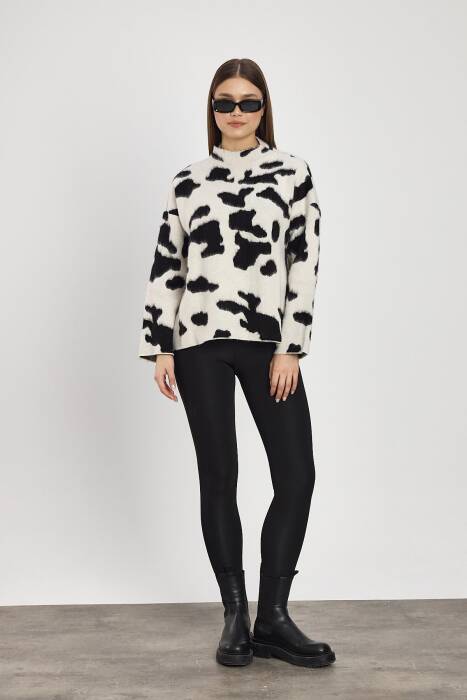 24371 Şardonlu Dik Yaka Leopar Kazak Taş-Siyah - Stilay