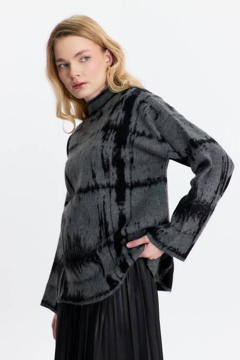 24378 Yarım Boğaz Şardonlu Kazak Füme-Siyah - Stilay