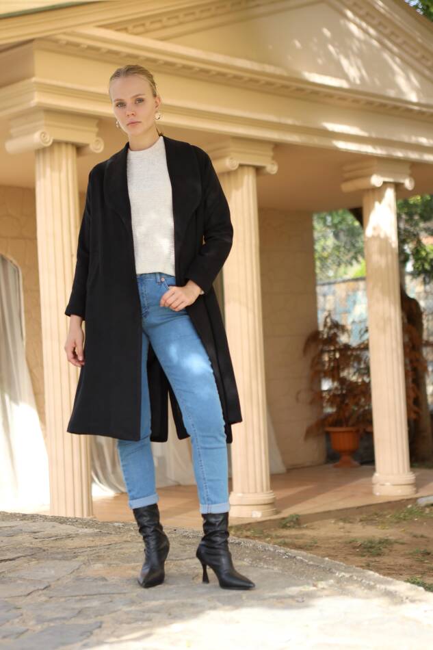 3023A Geniş Spor Yaka Kaban Siyah - 2