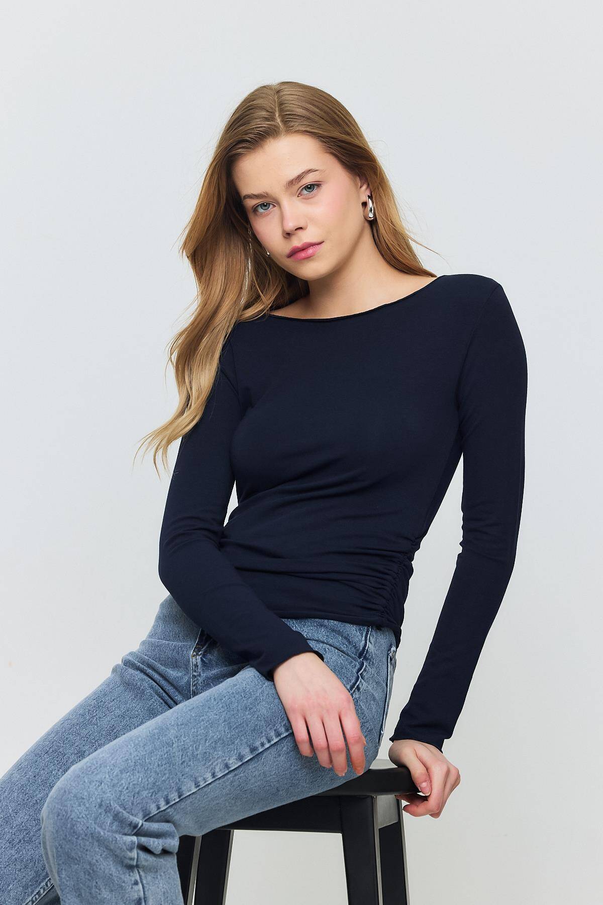 3027 Yanları Büzgülü Bluz Laci - Stilay