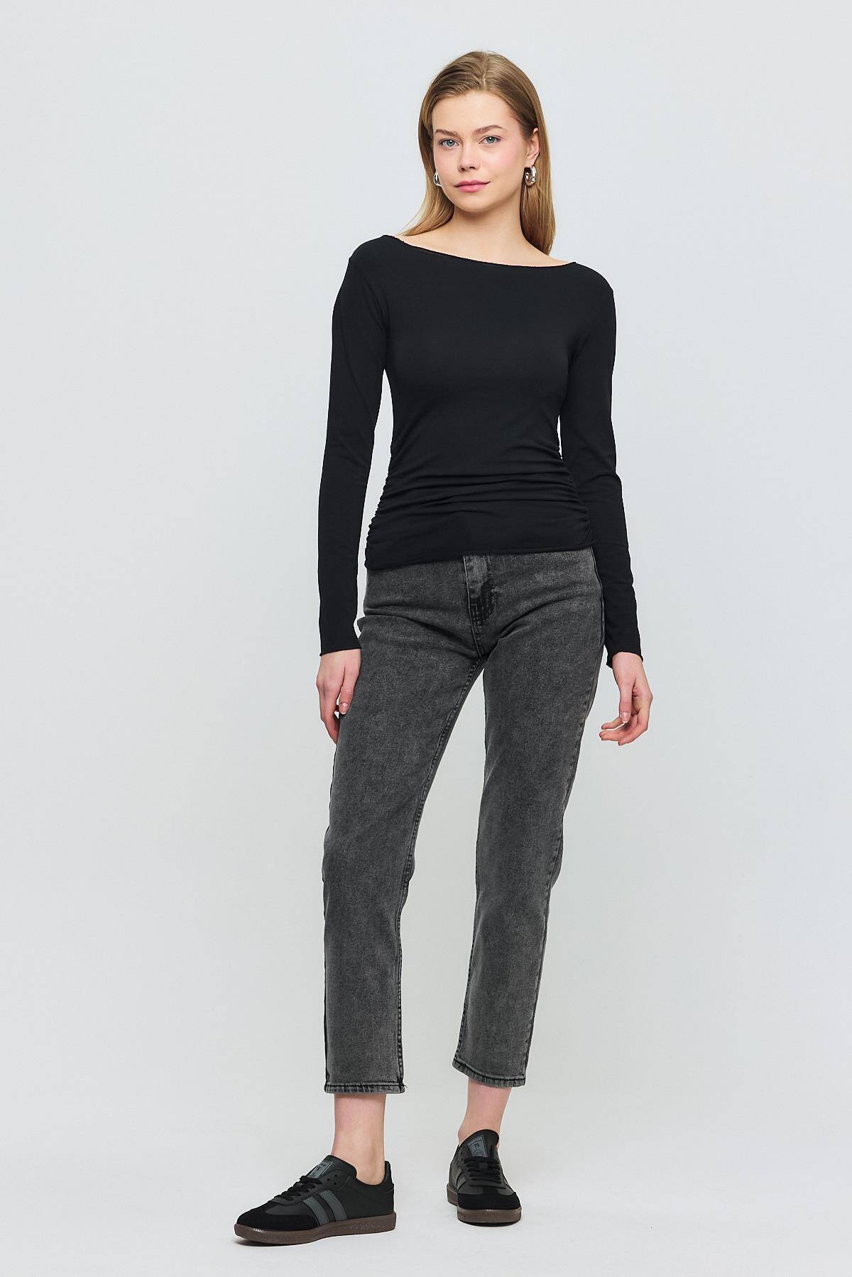 3027 Yanları Büzgülü Bluz Siyah - Stilay