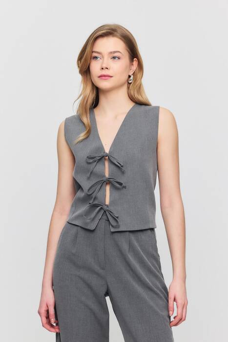 6645 Bağcıklı Sıfır Kol Yelek Gri - Stilay