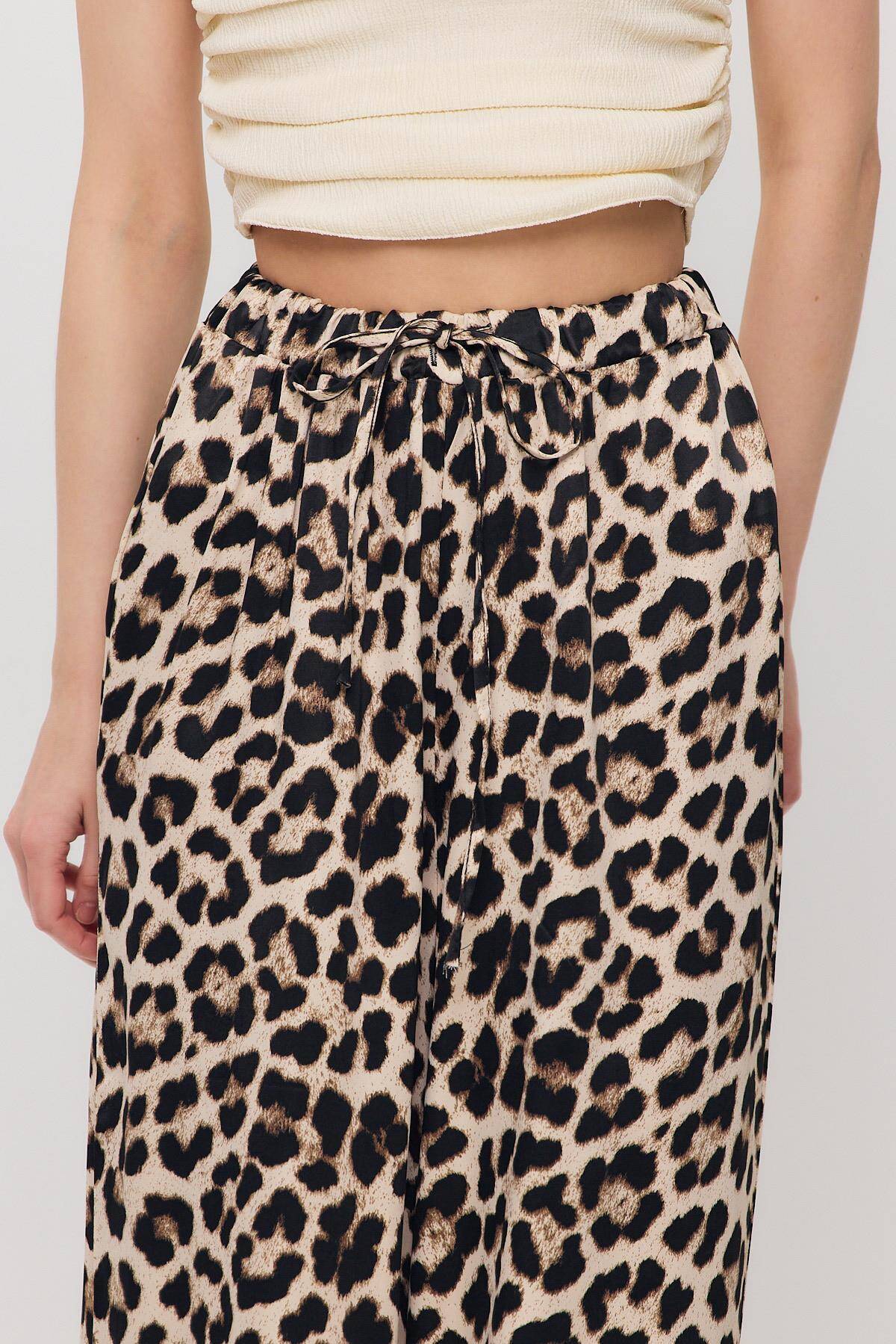 9410 Leopar Desen Saten Palazzo/Dökümlü Pantolon Bej - 4