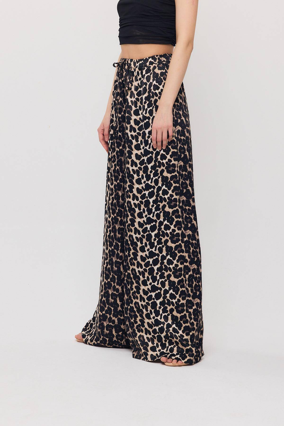 9410 Leopar Desen Saten Palazzo/Dökümlü Pantolon Siyah - 6