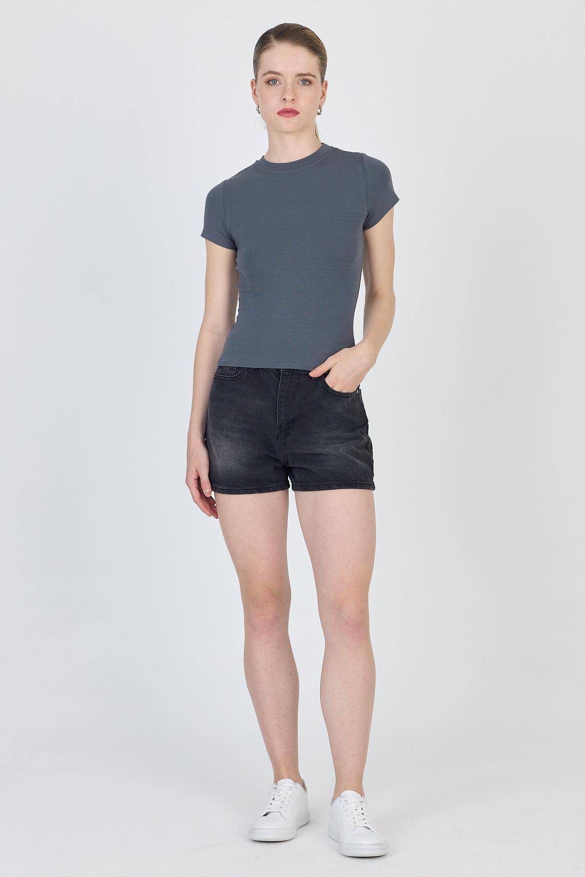 Antrasit Bisiklet Yaka Viskoz/Yumuşak Kumaş Slim Fit Tişört 1468 - Stilay