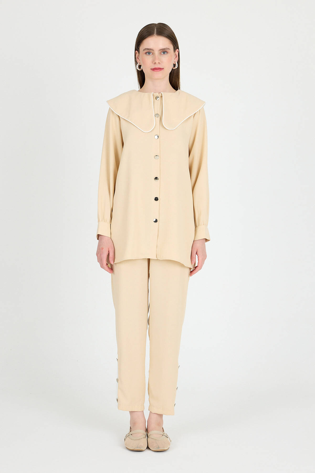 Bej Bebe Yaka Düğmeli Tunik ve Yanı Şerit Detaylı Pantolon Takım 4661A - Stilay