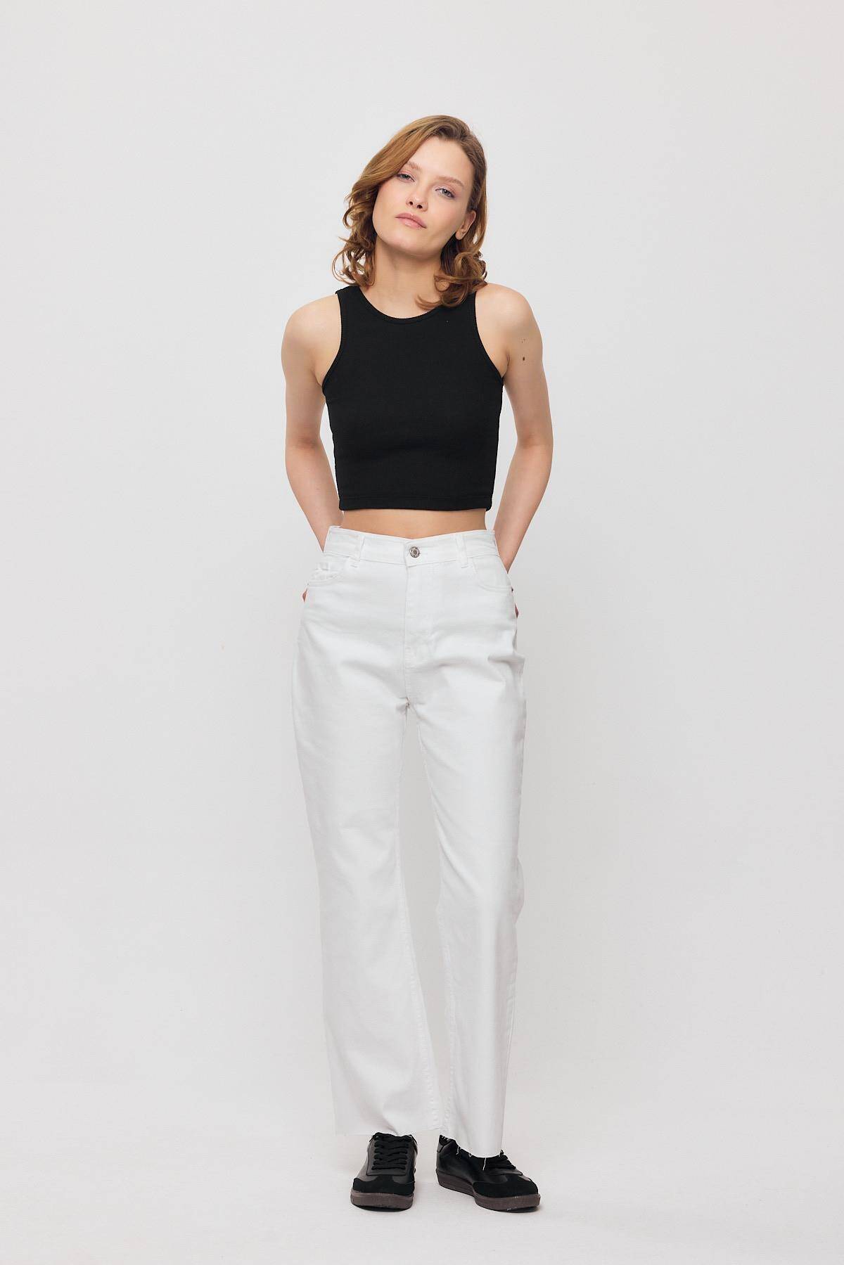 Beyaz 12032 Paçası Kesik Straight Jean 