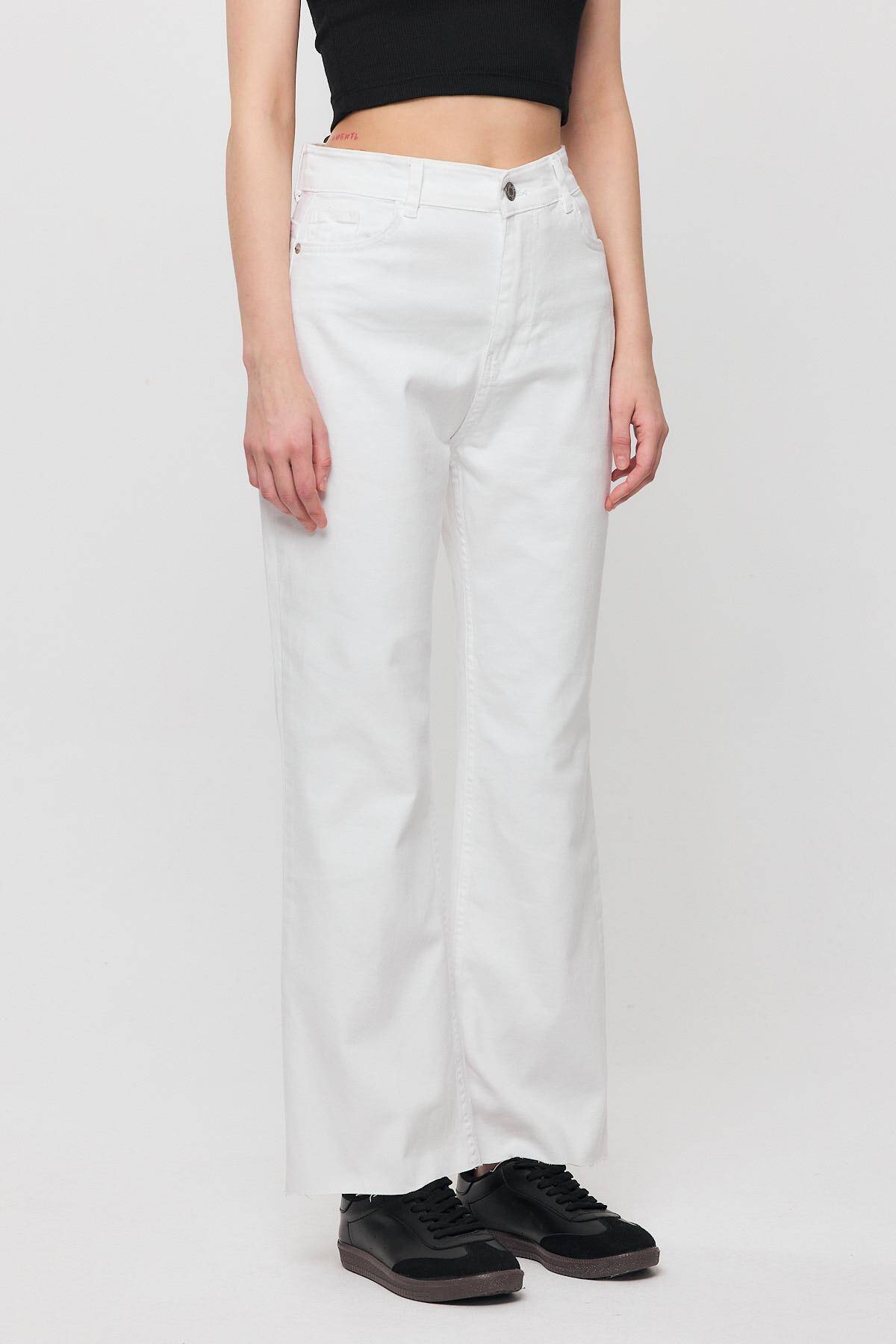 Beyaz 12032 Paçası Kesik Straight Jean - Stilay