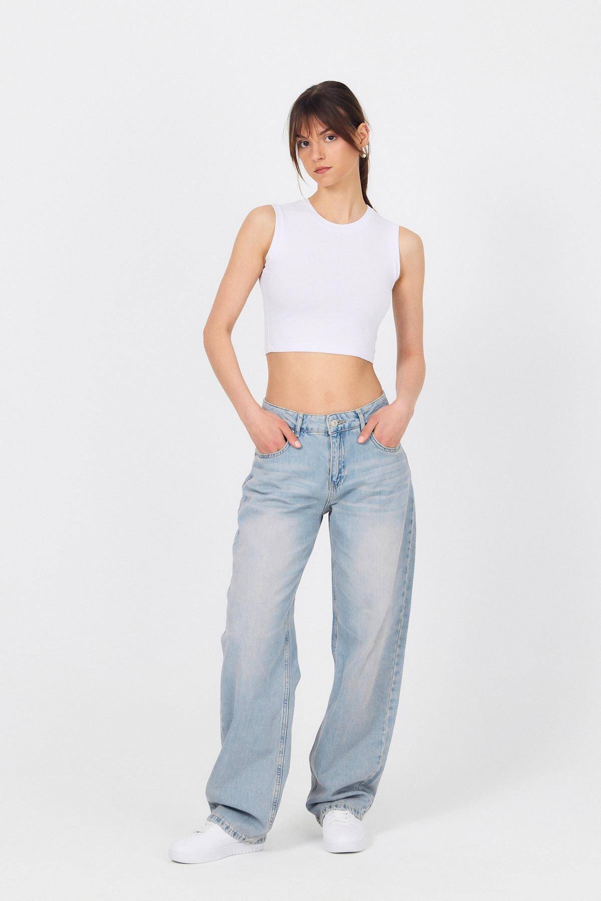 Beyaz Bisiklet Yaka Crop Atlet 9189M - 6