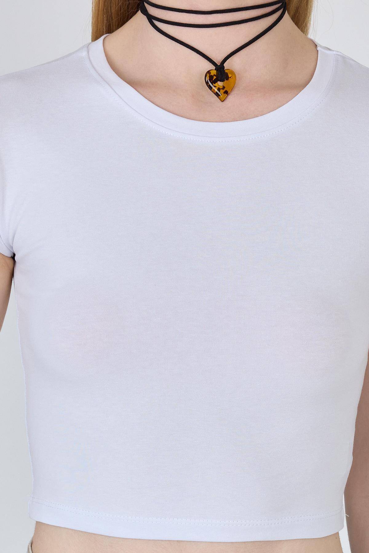 Beyaz Bisiklet Yaka Pamuklu Slim Fit Crop Tişört 9199M - 4
