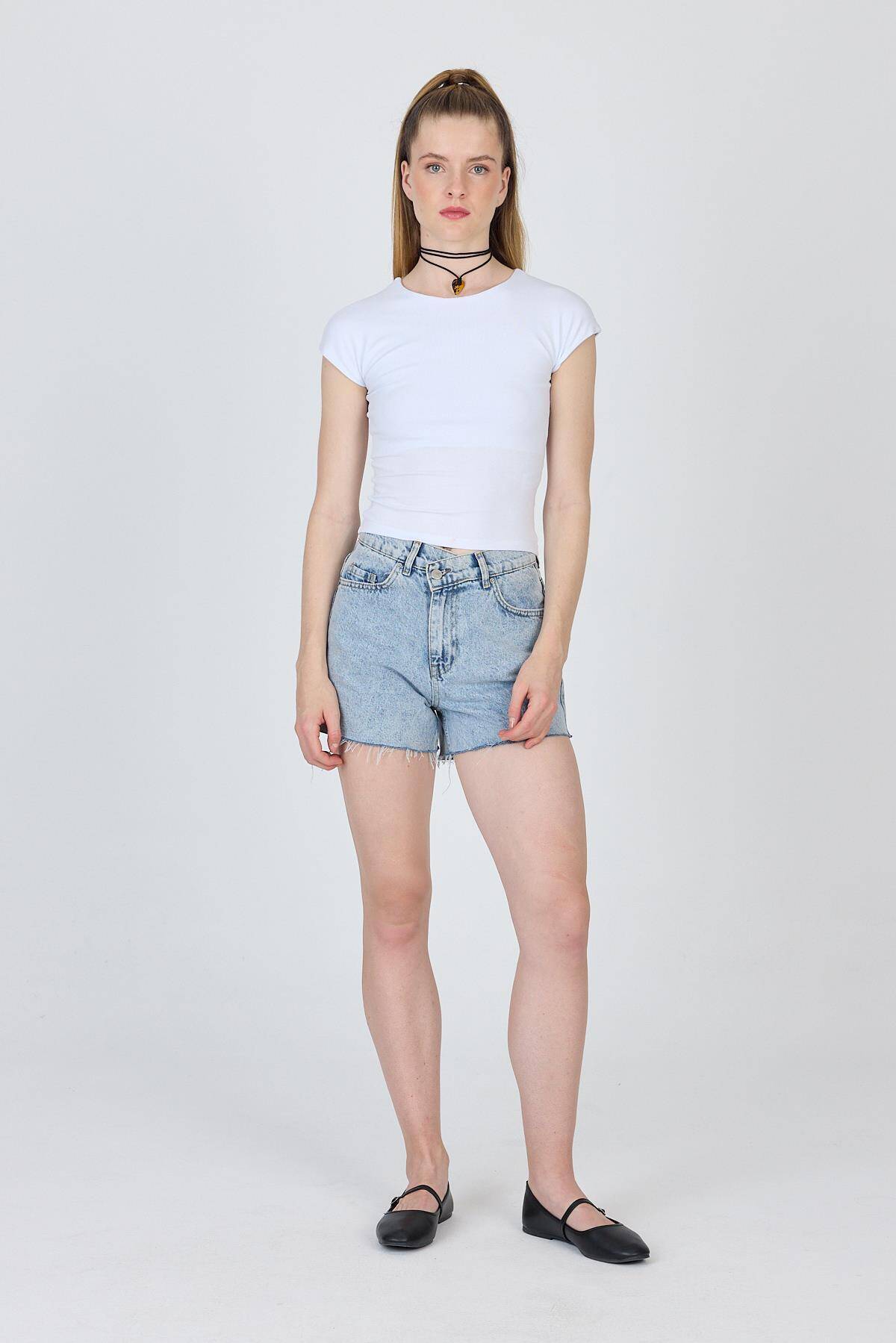 Beyaz Bisiklet Yaka Pamuklu Slim Fit Tişört 9190 - Stilay