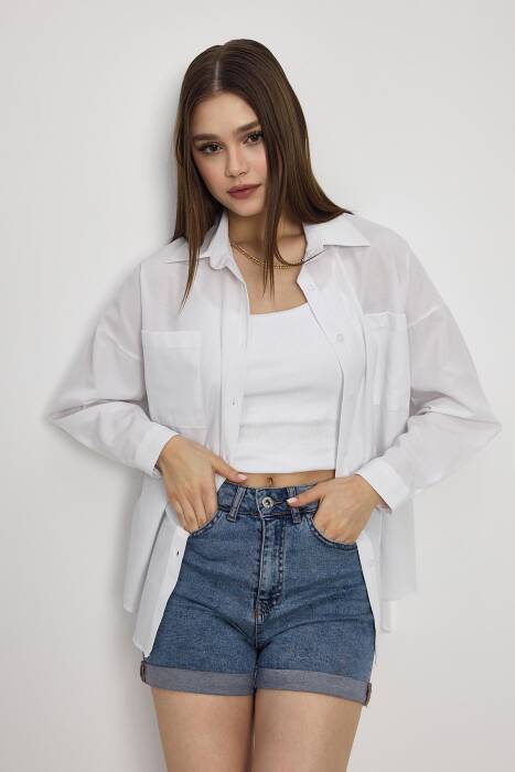 Beyaz Çift Cepli Oversize Uzun Basic Gömlek TCR 6256A - Stilay