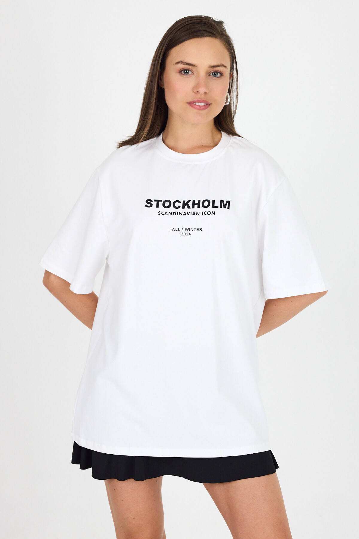 Beyaz Yazı Baskılı Bisiiklet Yaka Oversize Tişört 6056 - Stilay