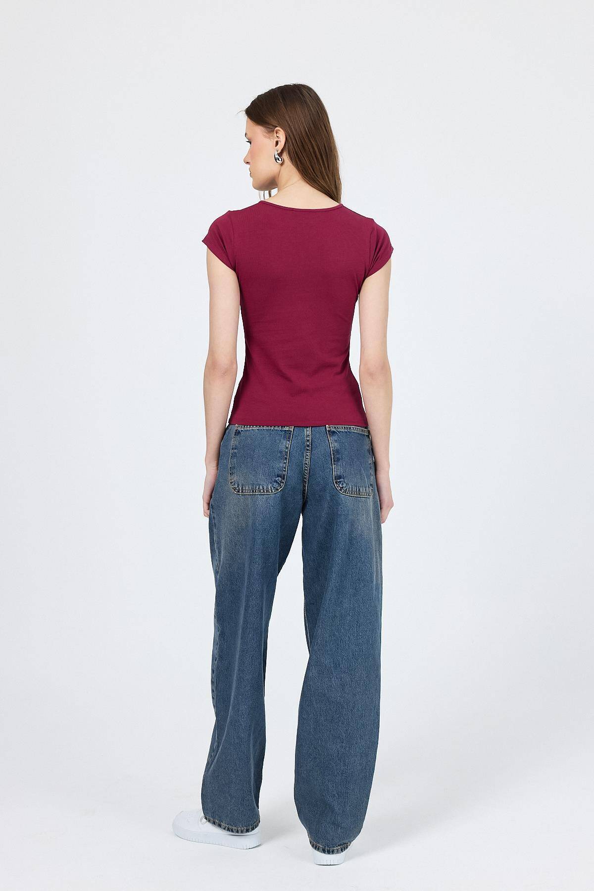 Bordo V Yaka Düğmeli Cep Detaylı Slim Fit Tişört 2213 - 6