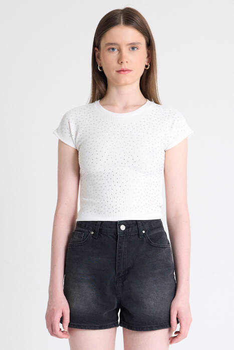 Byeaz Taş Detaylı Slim Fit Crop Tişört 9207M - Stilay