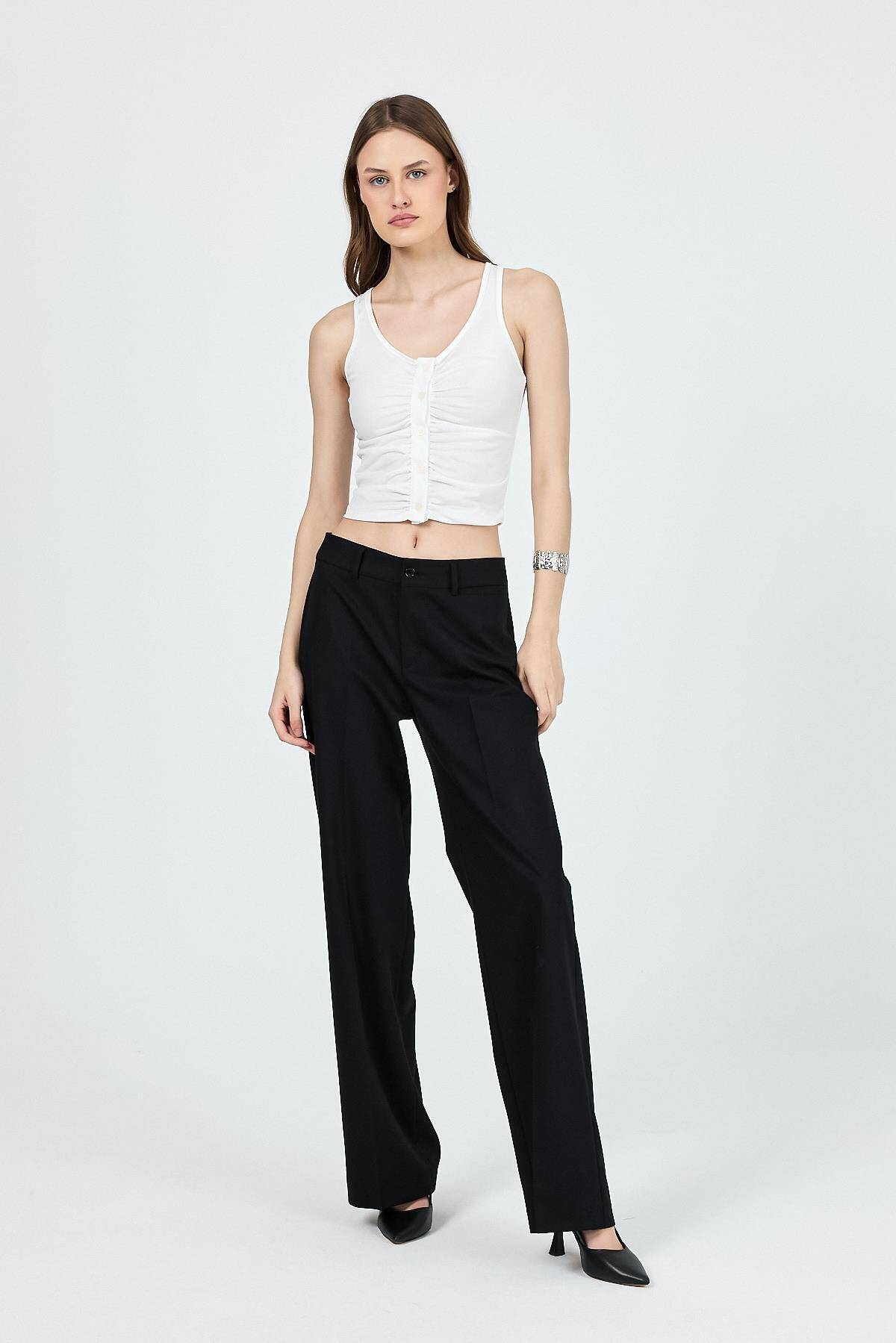 Ekru U Yaka Büzgülü Düğmeli Atlet 13298 - Stilay