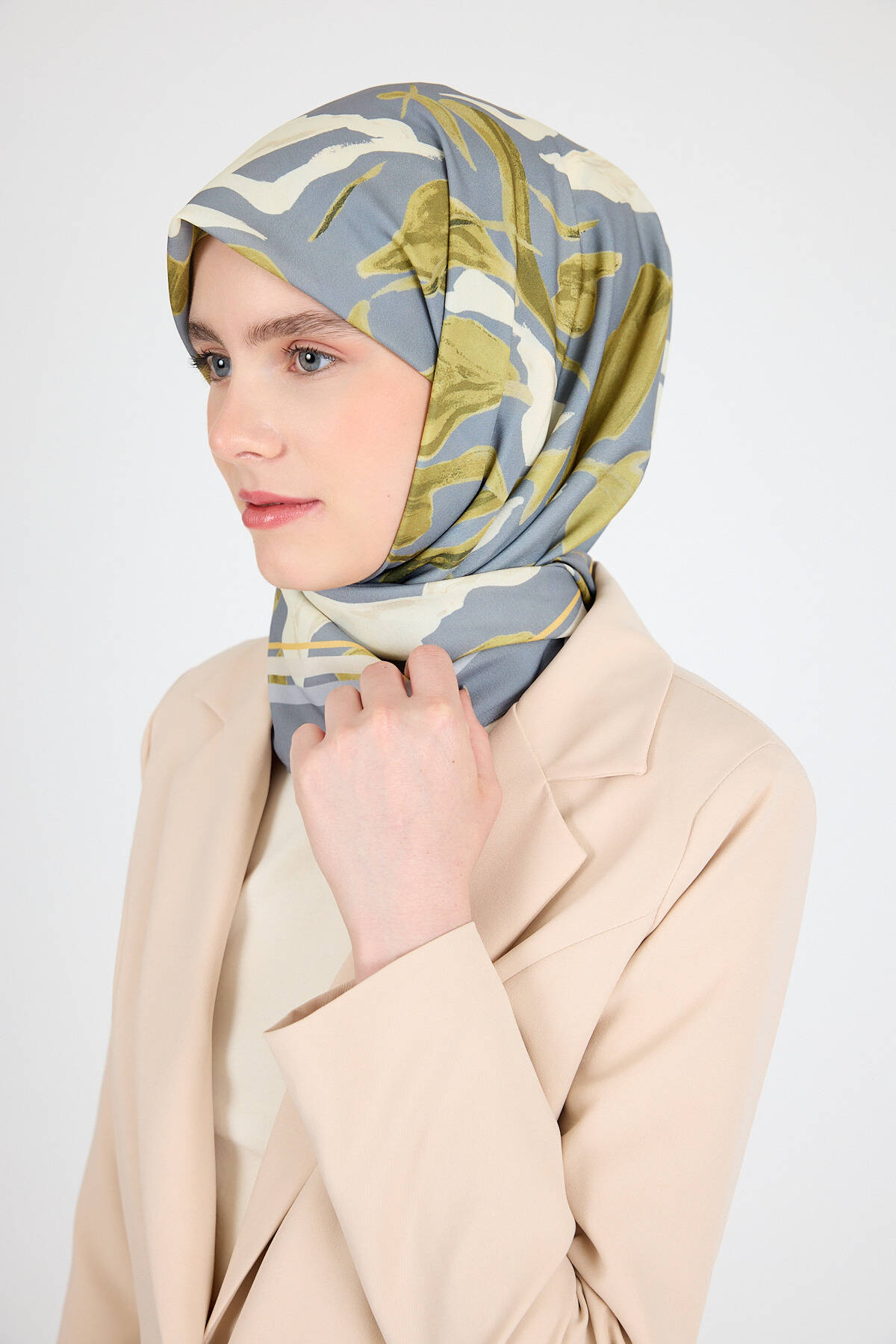 Gri Yaprak Desen Eşarp 3004 - 3