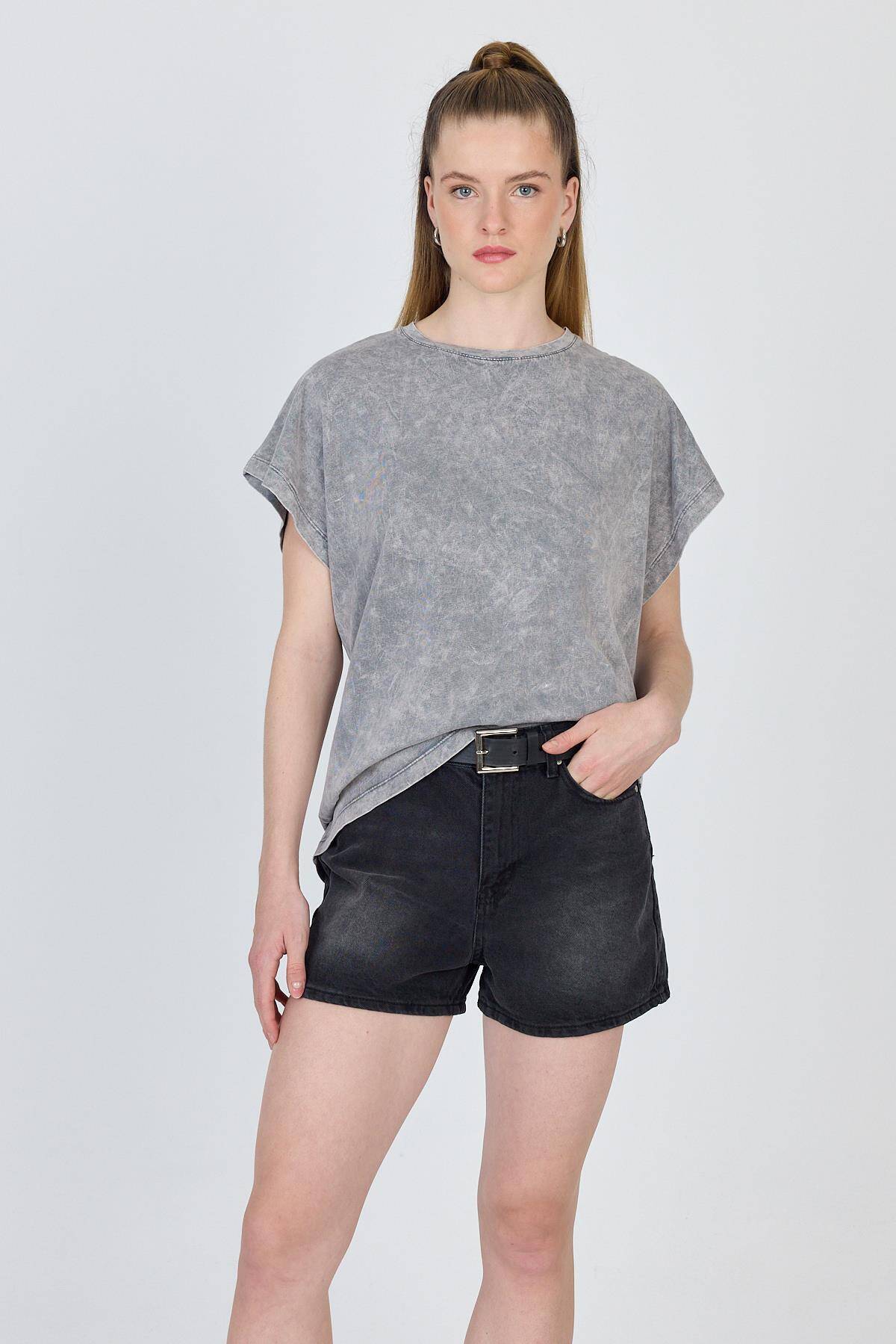 Gri Yıkamalı Oversize Basic Tişört 253014 - 1