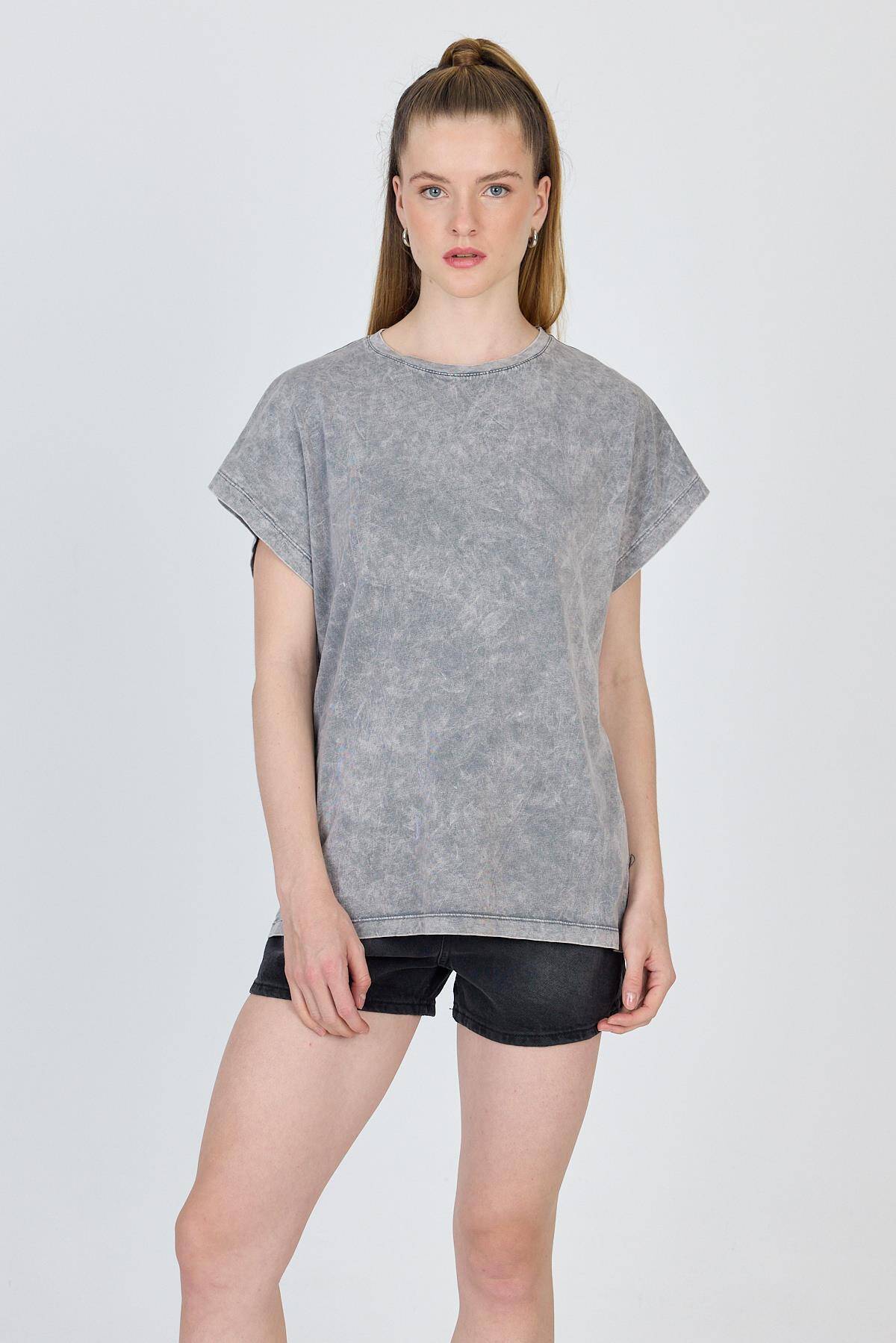 Gri Yıkamalı Oversize Basic Tişört 253014 - Stilay