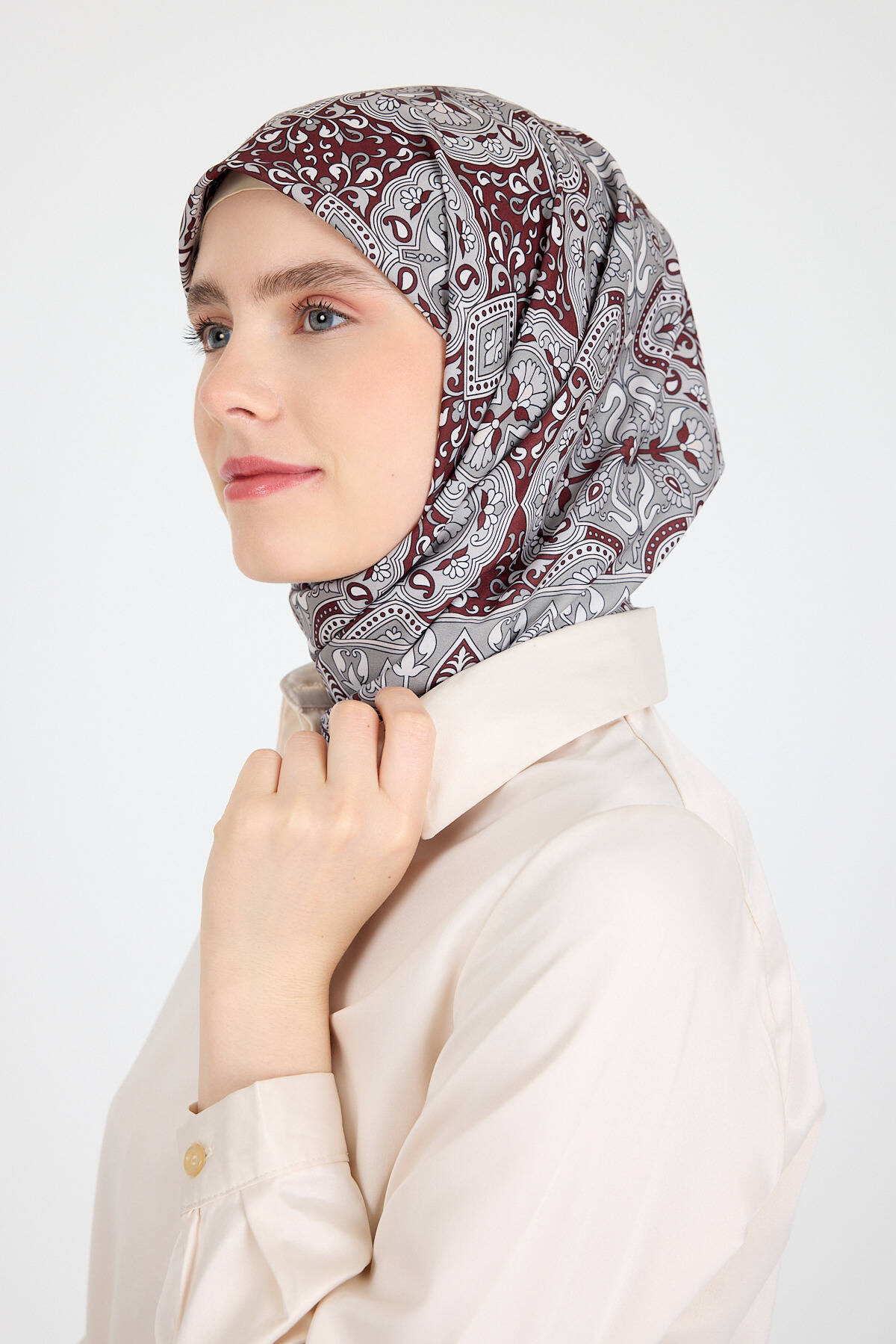 Kahve Etnik Desenli Eşarp 3013 