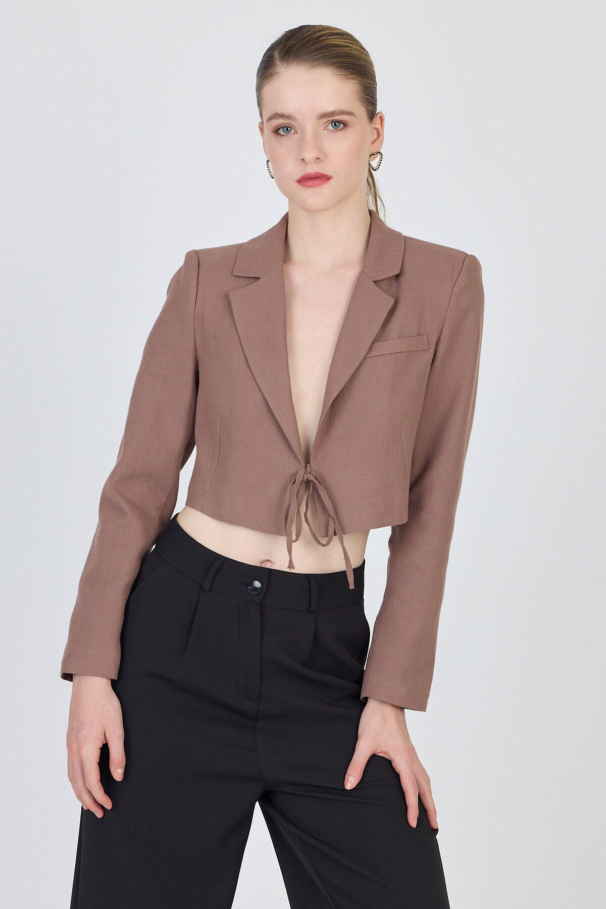 Kahverengi Keten Görünümlü %100 Pamuk Bağlama Detaylı Crop Blazer Ceket 7070 - 2