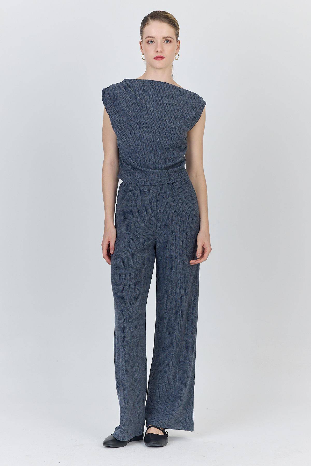 Mavi Asimetrik Omuz Detaylı Bluz ve Geniş Paça Pantolon Takım 1491 - Stilay