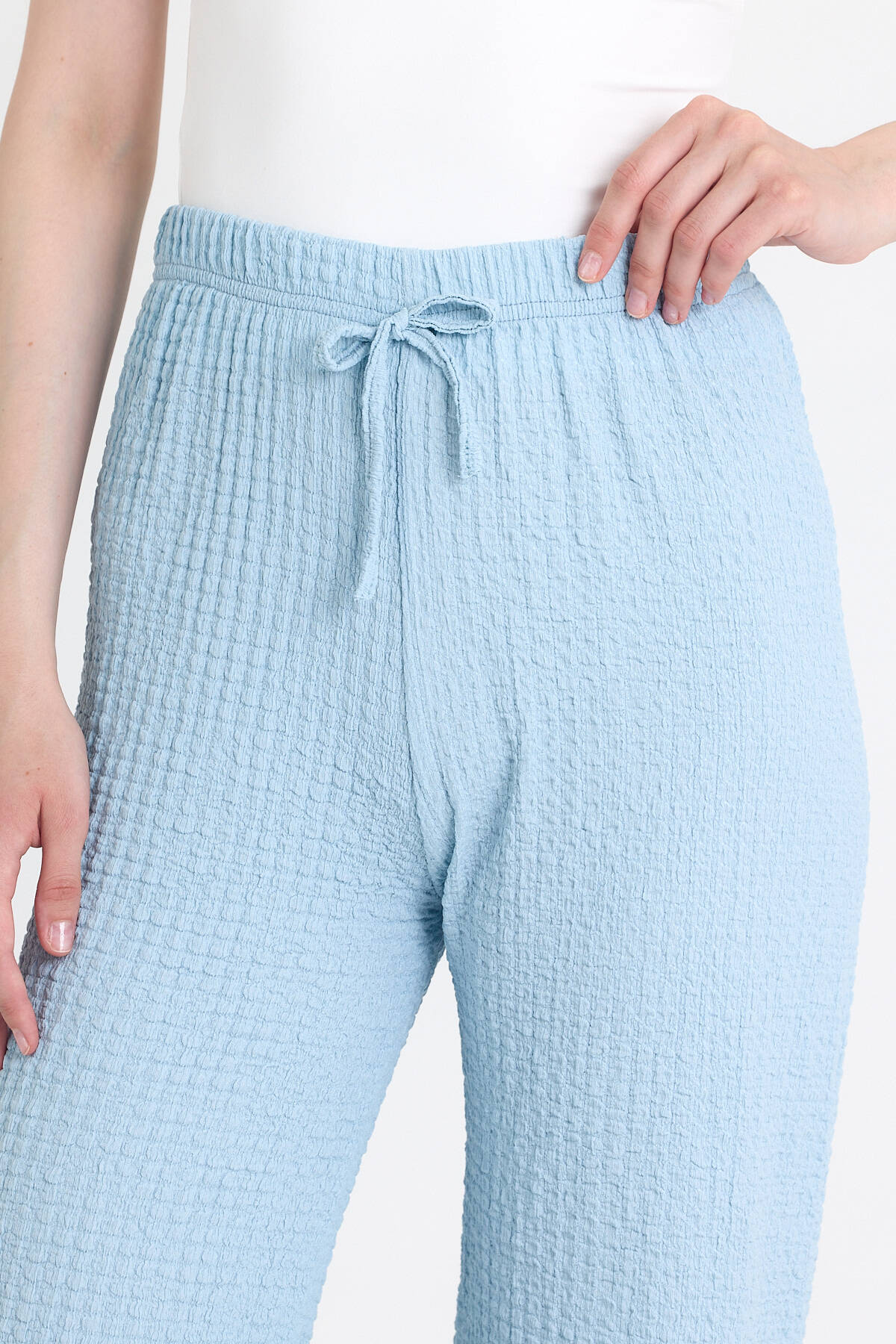 Mavi Geniş Paça Dökümlü Bürümcük Kumaş Pantolon 326 - 4