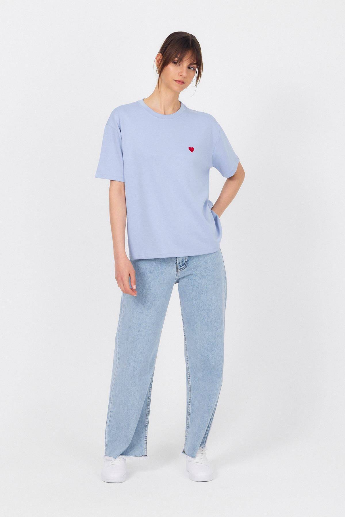 Mavi Kalp Nakışlı Premium Kumaş Tişört 6218 - Stilay