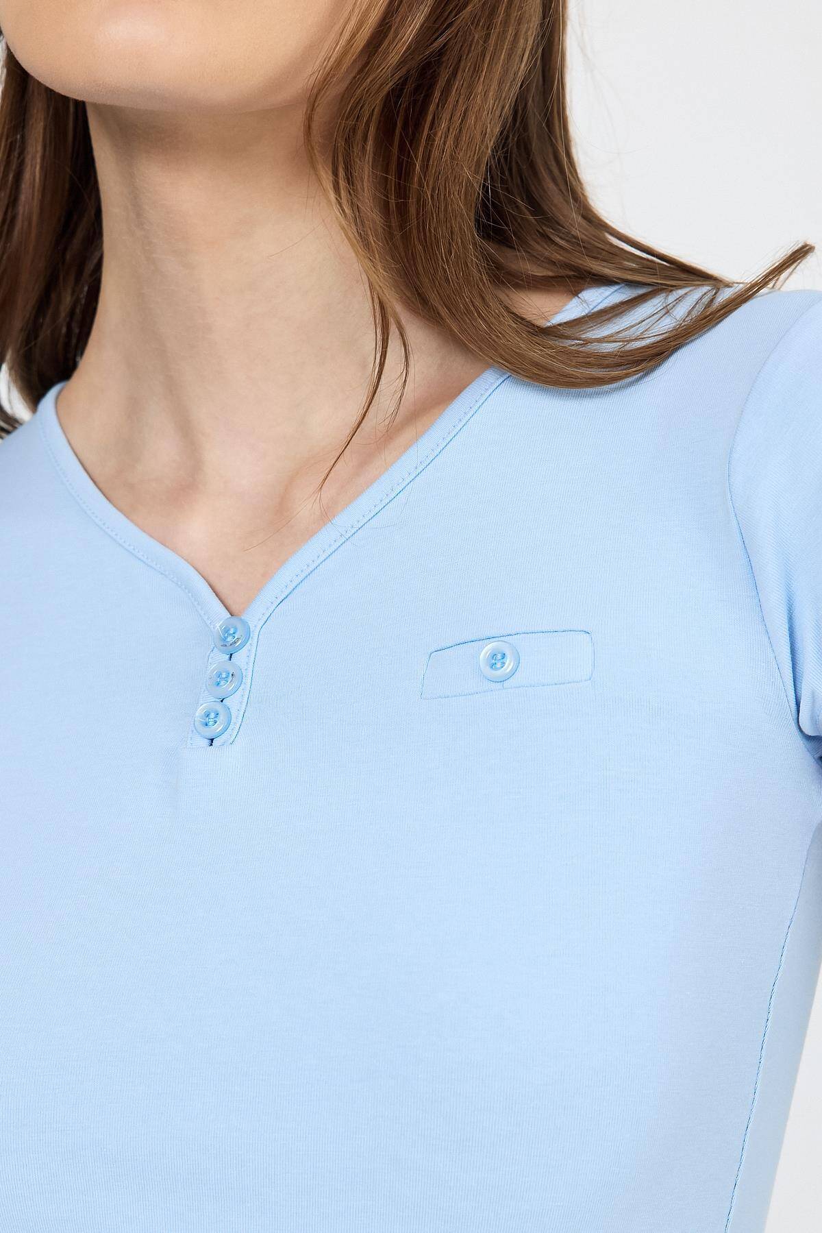 Mavi V Yaka Düğmeli Cep Detaylı Slim Fit Tişört 2213 - 4