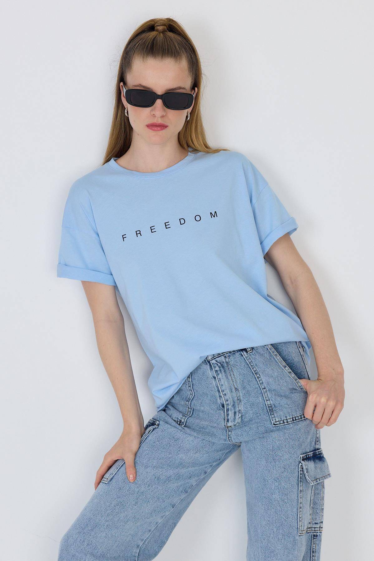 Mavi Yazı Baskılı %100 Pamuk Oversize Tişört 2150-3M - Stilay