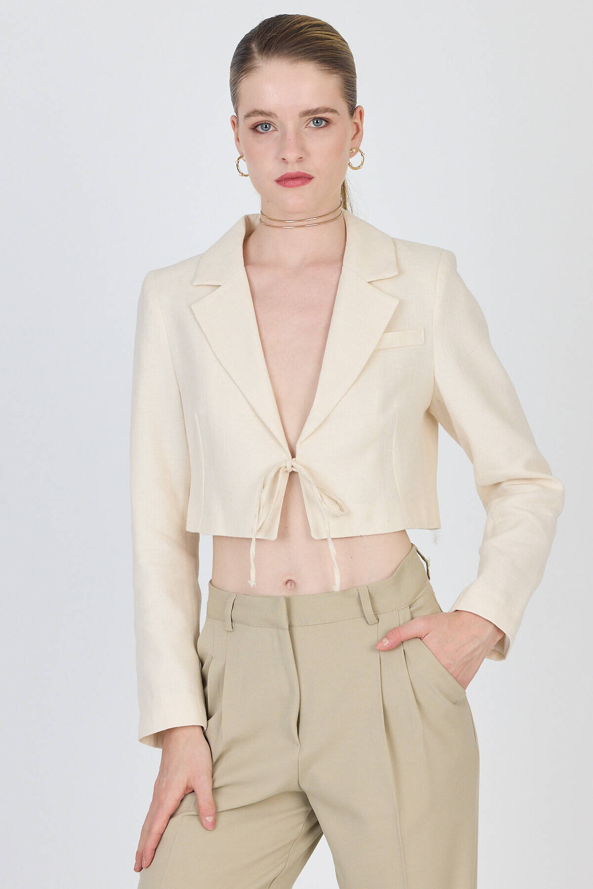 Natural Keten Görünümlü %100 Pamuk Bağlama Detaylı Crop Blazer Ceket 7070 - Stilay