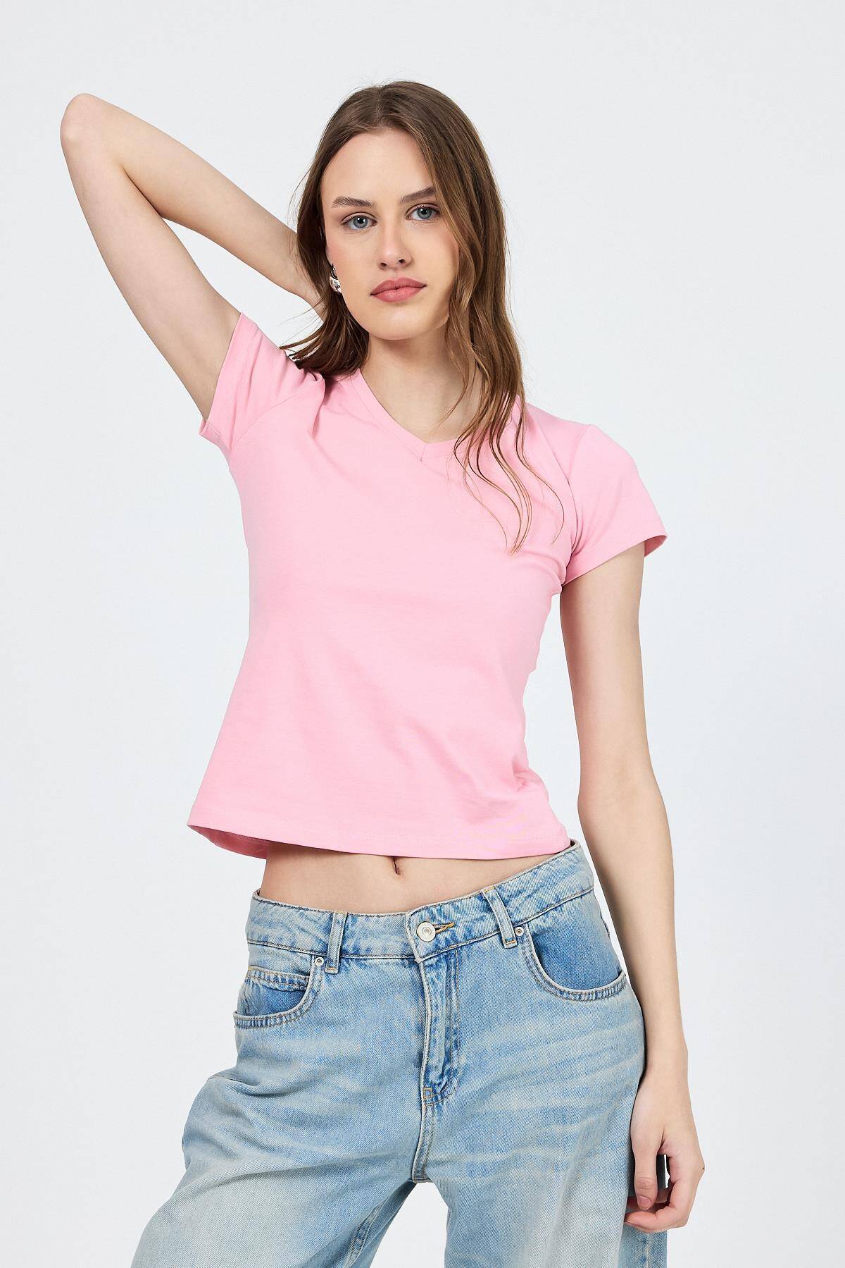 Pembe V Yaka Slim Fit Tişört 2215 - 1