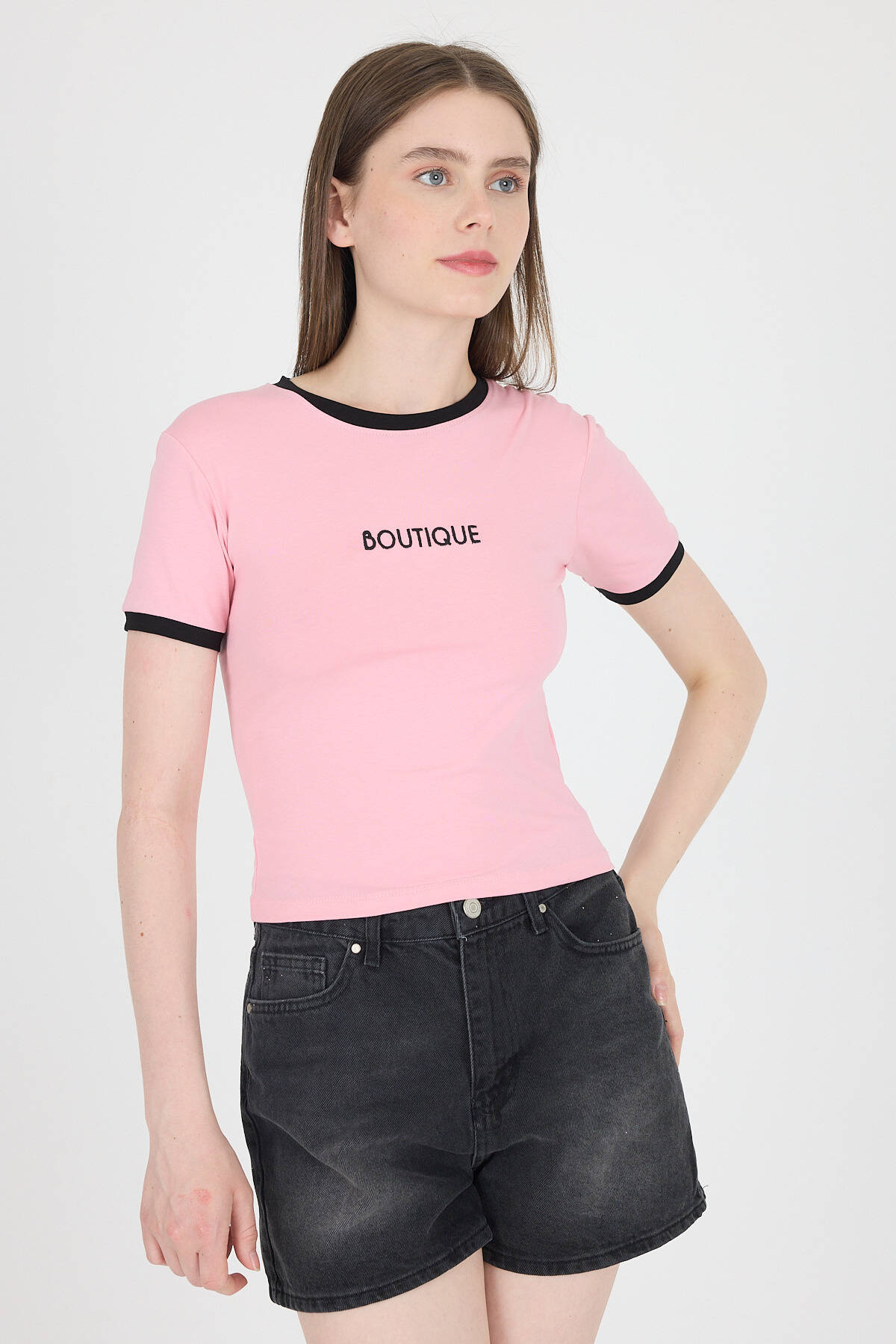 Pembe Yazı Baskılı Biyeli Pamuklu Slim Fit Tişört 9192M - Stilay