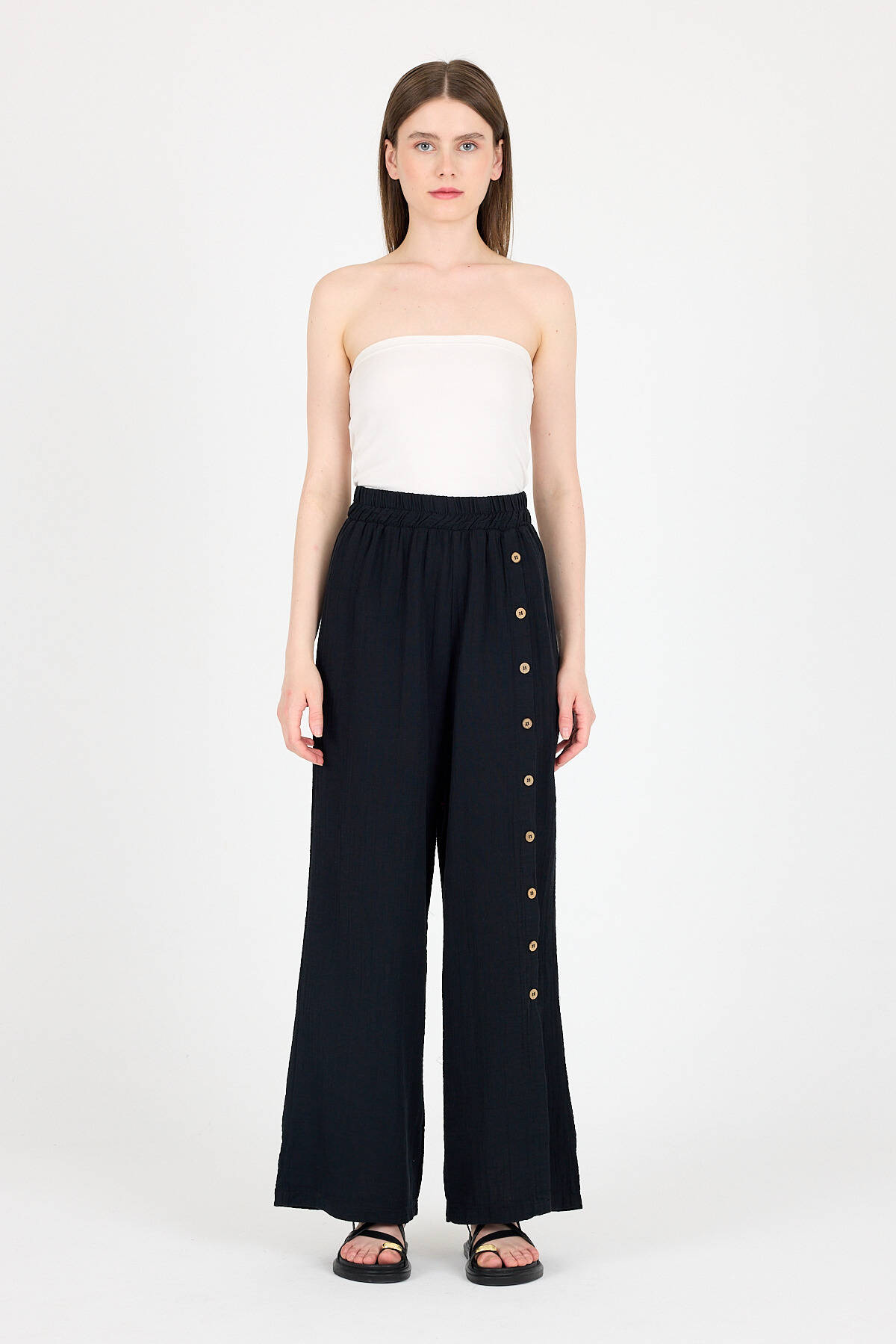 Siyah %100 Pamuk Müslin Yanı Düğmeli Yırtmaçlı Geniş Paça Pantolon 4704A - Stilay