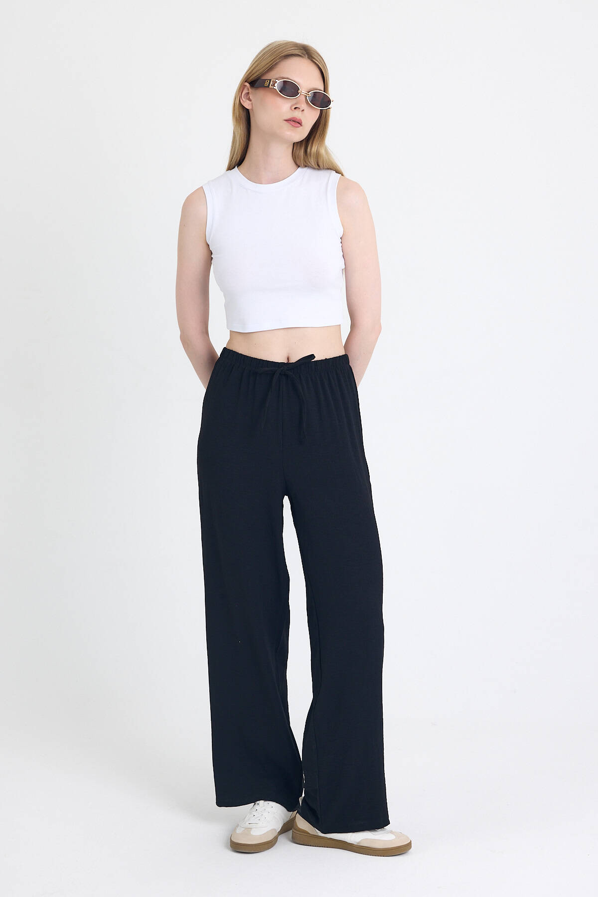 Siyah Beli Lastikli Bol Paça Dokuma Pantolon 4284-1 