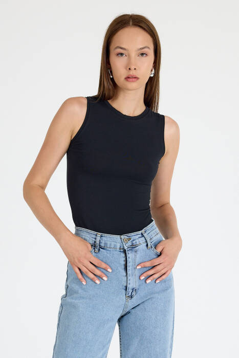 Siyah Bisiklet Yaka Kolsuz Slim Fit Atlet 1663 