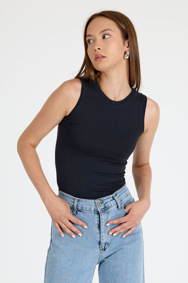 Siyah Bisiklet Yaka Kolsuz Slim Fit Atlet 1663 - 2